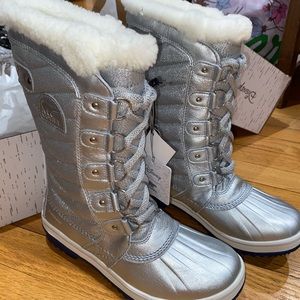 Disney (Frozen) Sorel Silver Boots